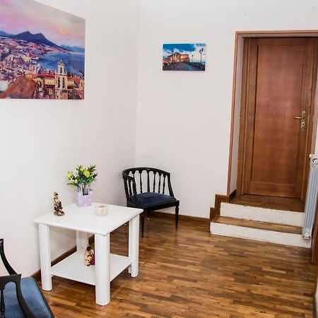 O' Sole E' Napule Panzió Nápoly Kültér fotó